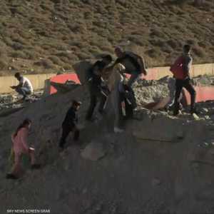 آثار القصف الإسرائيلي على معبر المصنع بين لبنان وسوريا