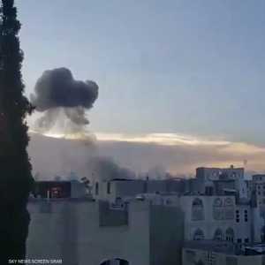 غارات "أميركية - بريطانية" على صنعاء والحديدة