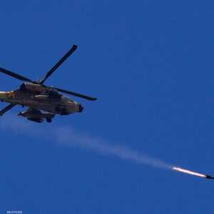 مروحية هجومية إسرائيلية تطلق صاروخا باتجاه جنوب لبنان
