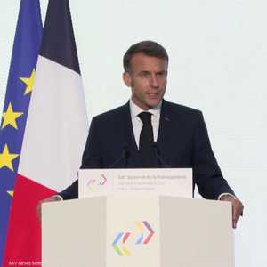 ماكرون يدعو للكف عن تسليم الأسلحة لإسرائيل