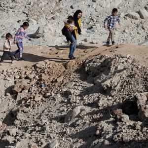 دفع القتال في لبنان 1.2 مليون شخص للنزوح من منازلهم