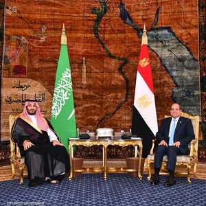 الرئيس المصري يستقبل ولي العهد السعودي في القاهرة