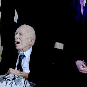 كارتر صوت لكمالا هاريس