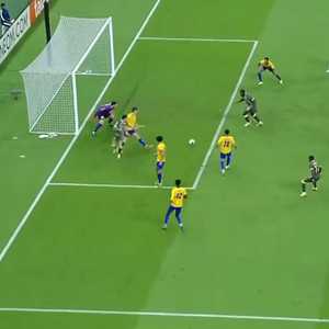 من المباراة بين الفريقين