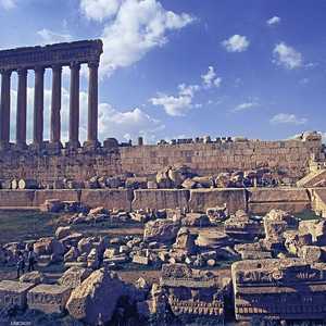 آثار لبنان في مرمى القصف الإسرائيلي