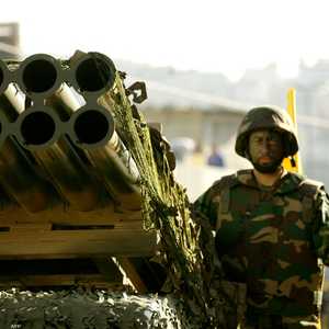 أرشيفية لمقاتل من "حزب الله"