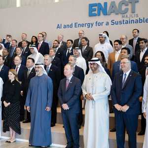 صورة تذكارية عقب اجتماع مجلس "ENACT" في أبوظبي