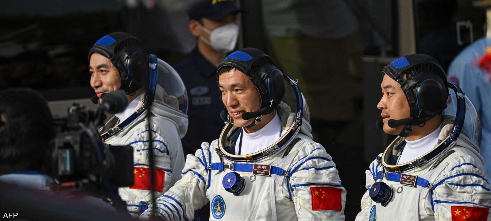 رواد الفضاء العائدون يي غوانغفو ولي كونغ ولي غوانغسو