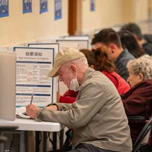 مركز التصويت في مبنى بلدية مدينة سان فرانسيسك