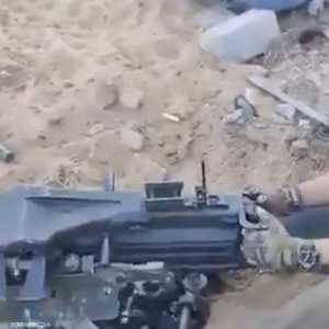 الجندي في الفيديو المتداول وهو يطلق النار
