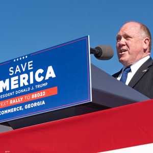 المدير السابق لإنفاذ قوانين الهجرة توم هومان