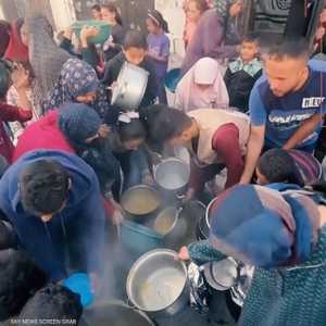 هل تسعى إسرائيل لتهجير سكان غزة من قطاعهم.. عبر تجويعهم؟