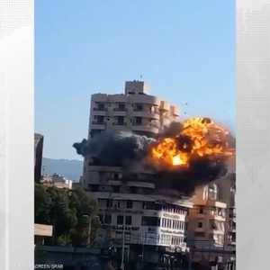 لحظة استهداف مبنى في منطقة الشياح بضاحية بيروت الجنوبية