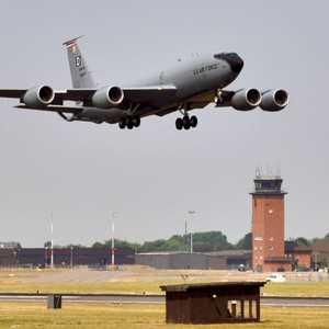 قاعدة ميلدنهول في بريطانيا