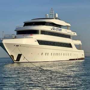 المركب السياحي (سي ستوري)