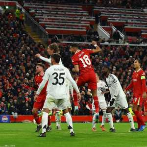 غاكبو مسجلا الهدف الثاني