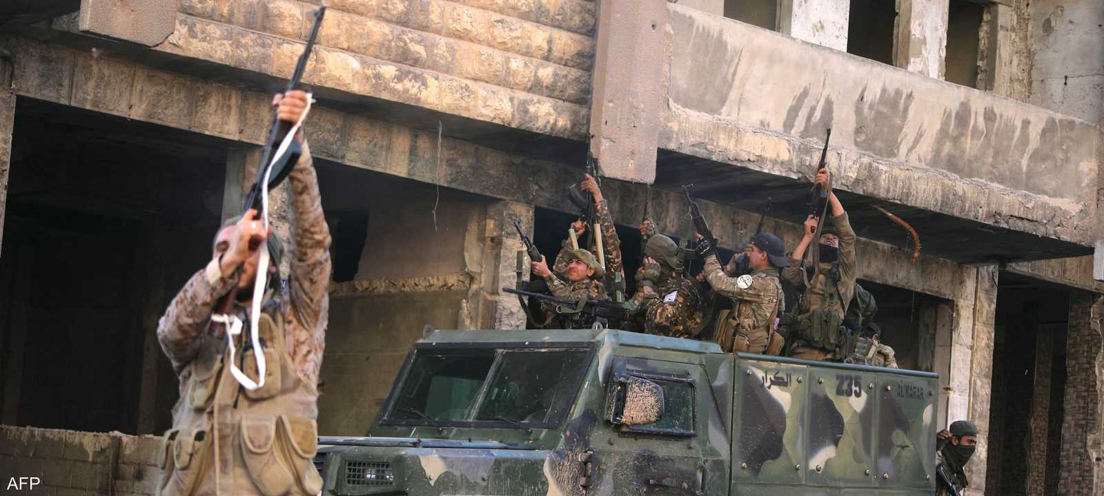 مقاتلون من فصائل مسلحة في شمال سوريا