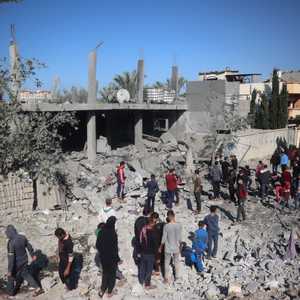 إسرائيل تواصل عمليات القصف المدمر في غزة