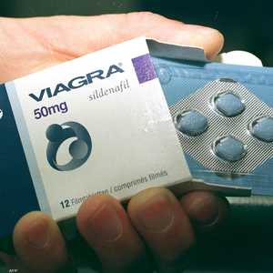 لا ينصح بتناول الفياغرا في توقيت متقارب مع تناول الطعام