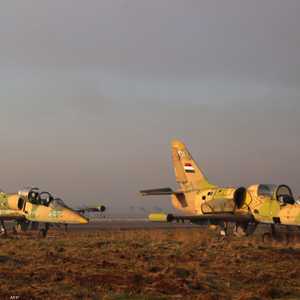 الطيران السوري يقصف تجمعات الفصائل المسلحة في ريفي إدلب وحلب