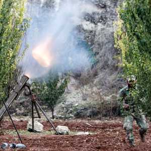 مقاتل تابع للفصائل المسلحة في أطراف حماة الشمالية