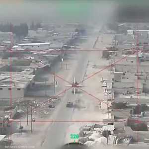 لحظة دخول التنظيمات المسلحة إلى مدينة حماة