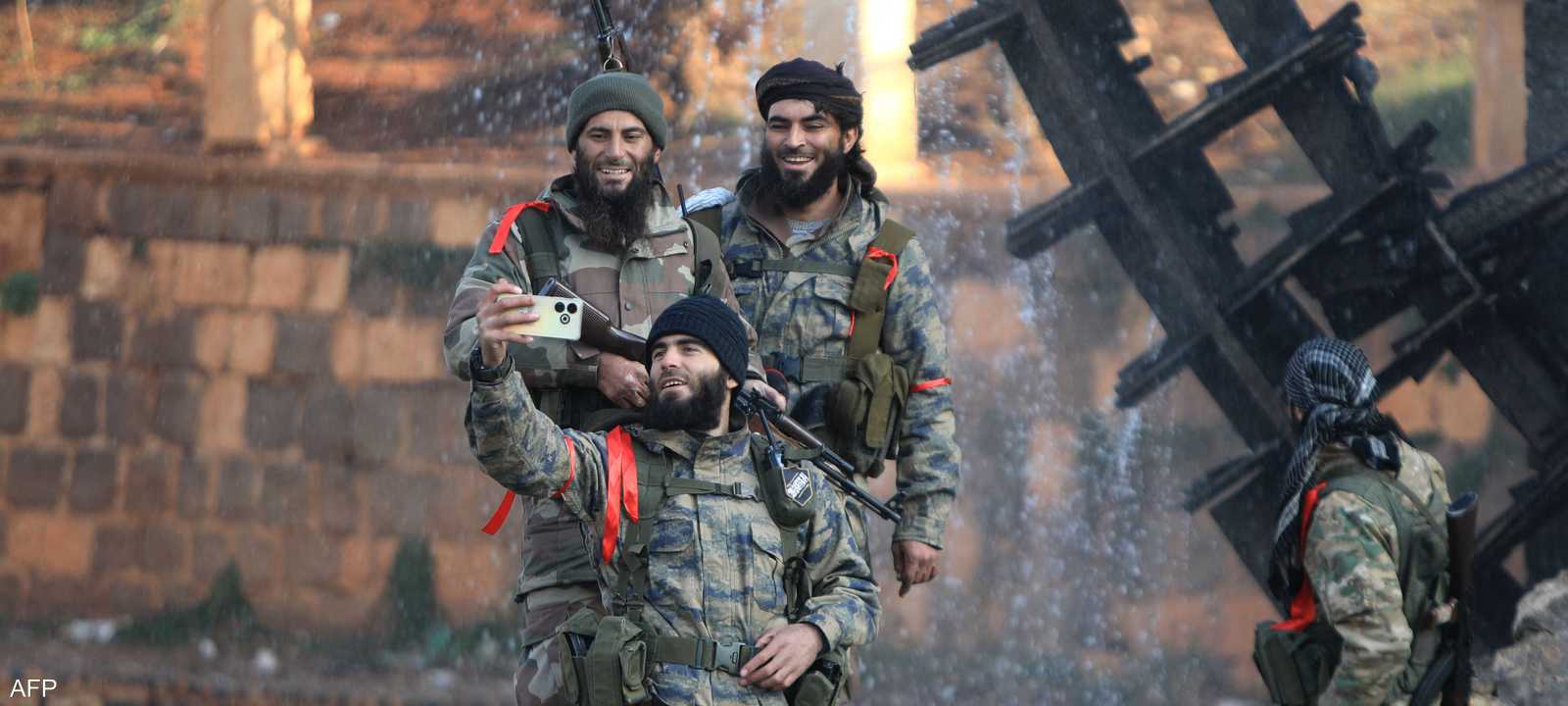 الفصائل المسلحة تتقدم في أكثر من جهة