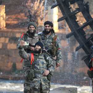 الفصائل المسلحة تتقدم في أكثر من جهة