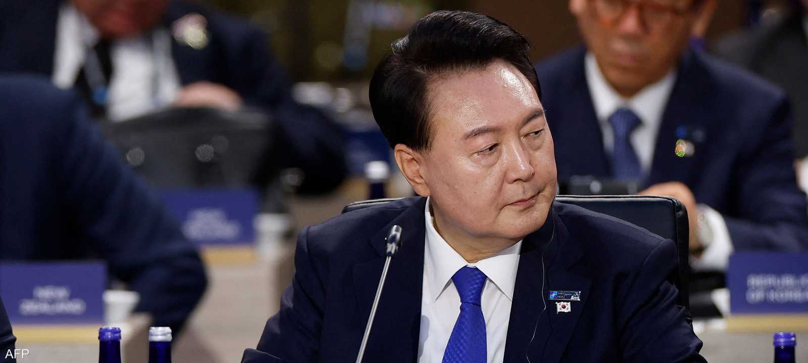 يواجه يون تحقيقا بتهمة التمرد بسبب فرضه الأحكام العرفية