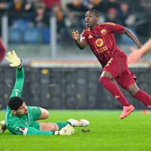 سعود عبد الحميد مسجلا هدفه الأول مع روما