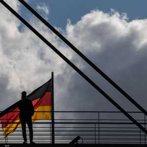 أرشيفية للعلم الألماني في مدينة برلين