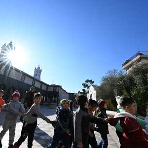 بدأت الحياة تعود تدريجيا إلى دمشق