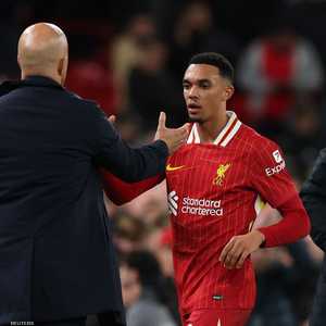 ترينت ألكسندر أرنولد مدافع فريق ليفربول