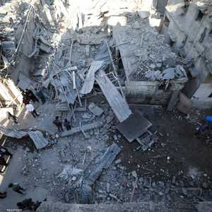 آثار غارة إسرائيلية سابقة على غزة