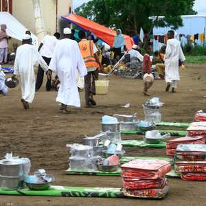 أفرزت أزمة الغذاء تداعيات اجتماعية خطيرة في بالسودان