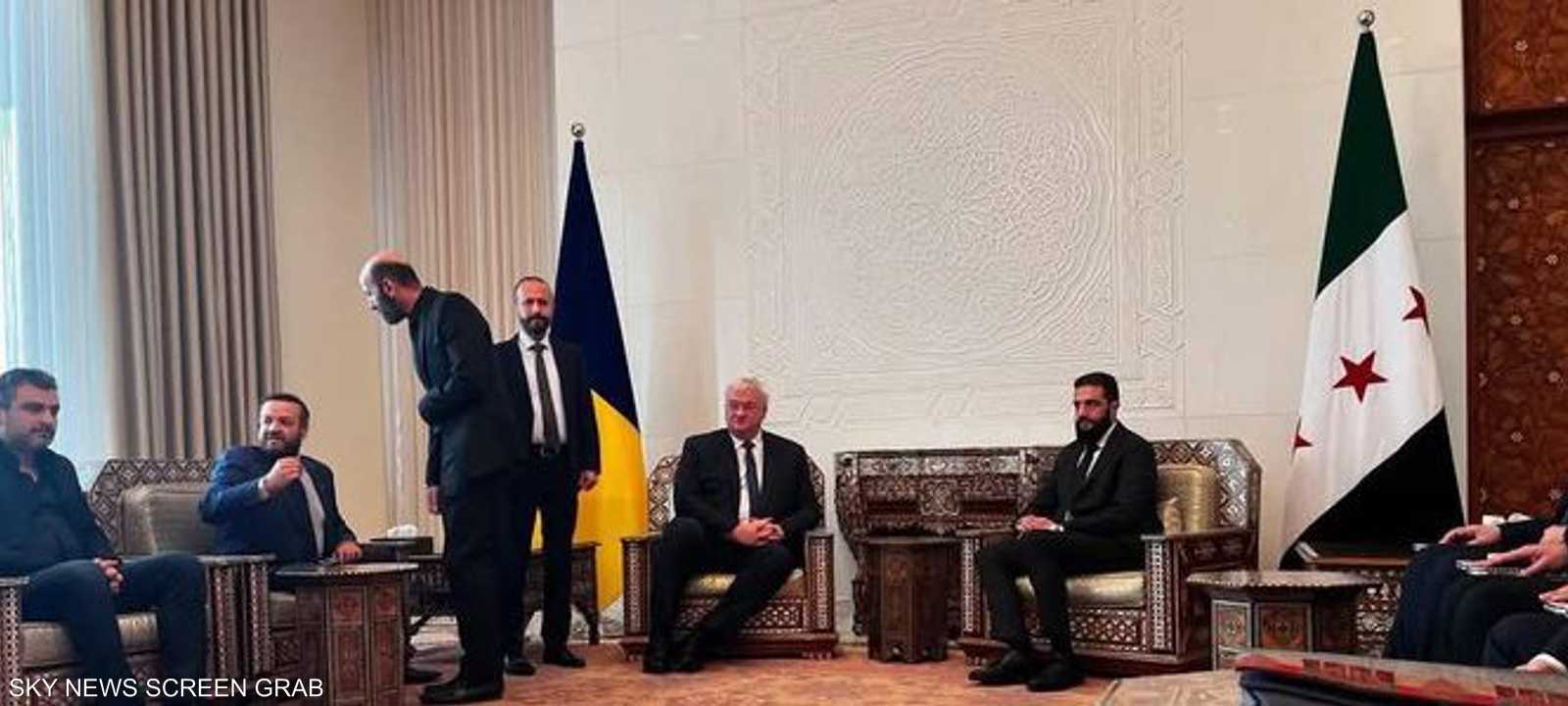 صورة متداولة للقاء الشرع بالوفد الأوكراني