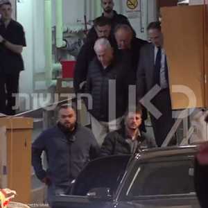 نتنياهو يغادر المستشفى