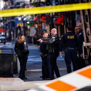 انتشار لقوات الشرطة في موقع الدهس بنيو أورليانز