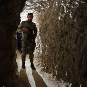 تقع الأنفاق على سفح جبل قاسيون