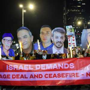 مظاهرة إسرائيلية تطالب بصفقة مع حماس للإفراج عن المحتجزين