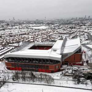 الثلوج تغطي مدينة ليفربول