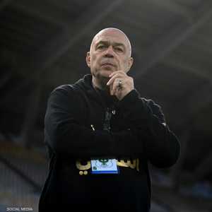 السويسري كريستيان غروس المدير الفني لفريق الزمالك