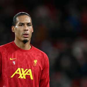 المدافع الهولندي فيرجيل فان دايك