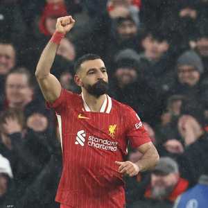 النجم المصري محمد صلاح لاعب ليفربول الإنجليزي