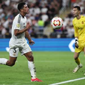 ريال مدريد يلتقي برشلونة في جدة الأحد