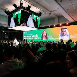 محمد لوتاه في جلسة حوارية خلال قمة المليار متابع