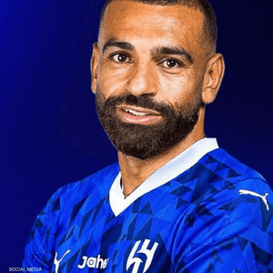 الصورة التي نشرها تركي آل شيخ لمحمد صلاح بقميص الهلال
