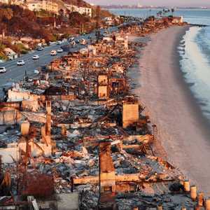 الحرائق دمرت وألحقت الضرر بأكثر من 12000 منشأة في المدينة