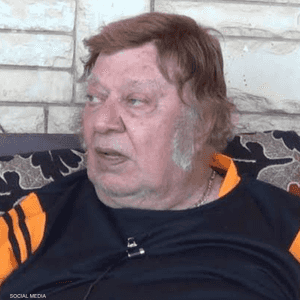 المعلق الرياضي المصري الشهير ميمي الشربيني