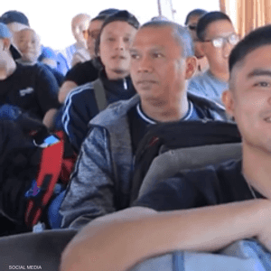 يبلغ عدد أفراد طاقم السفينة 25 شخصا